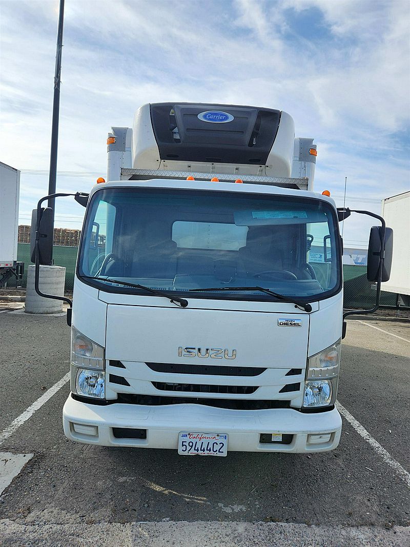 2017 Isuzu NRR