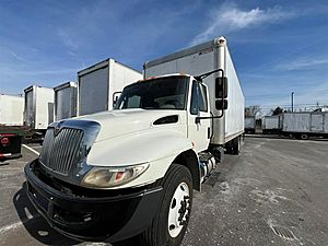 2018 International DuraStar 4300 - Box Van