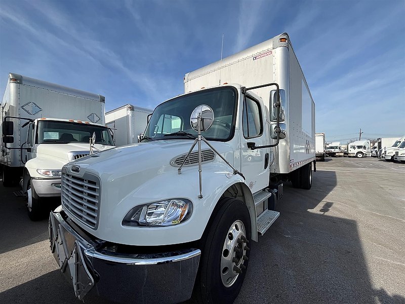 2016 Freightliner M2 106