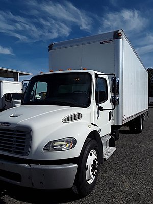 2018 Freightliner M2 106