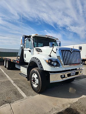 2018 International 7600 (6X4) - Stake Bed