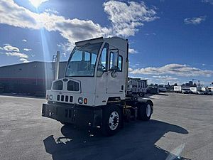 2018 Autocar ACTT42 - Yard Spotter