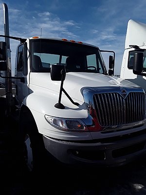 2018 International DuraStar 4400 - Cargo Van