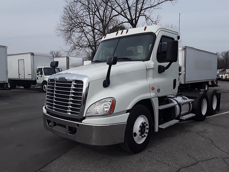 2018 Freightliner CASCADIA 125