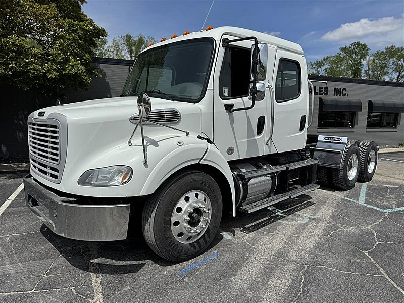 2016 Freightliner M2 112