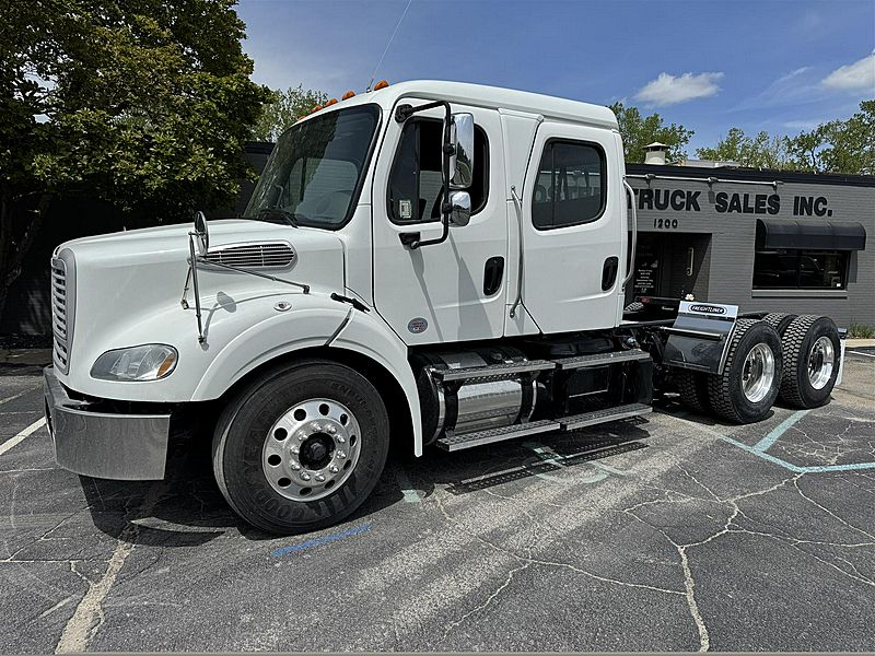 2016 Freightliner M2 112