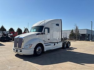 2021 Kenworth T680 - Sleeper Truck