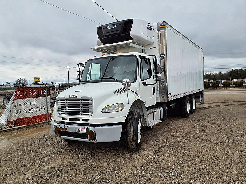 2017 Freightliner M2 106