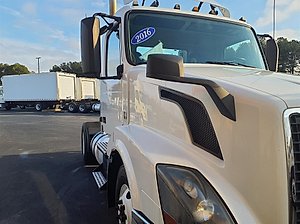 2016 Volvo VNL42T