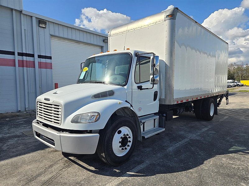 2018 Freightliner M2 106