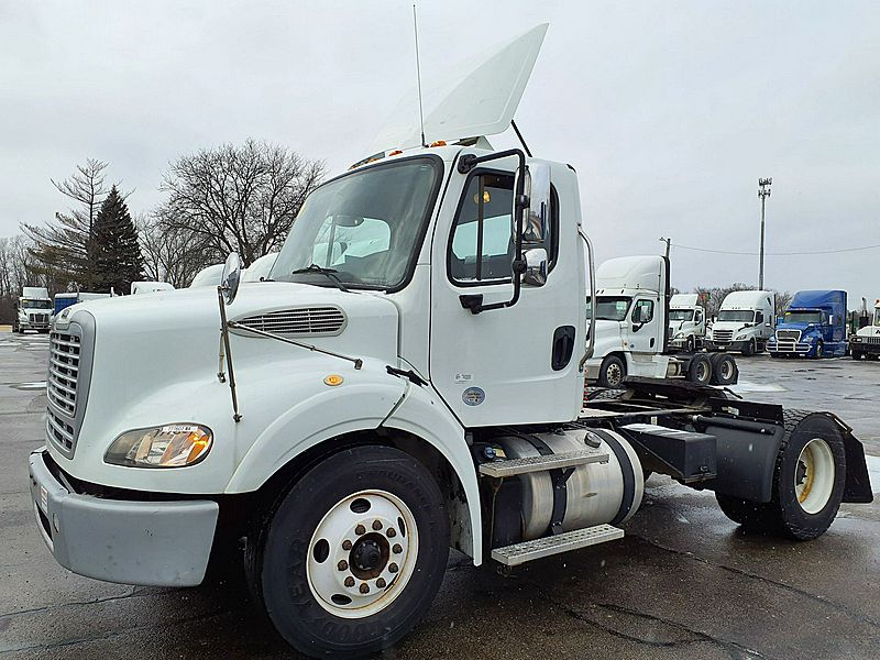 2018 Freightliner M2 112