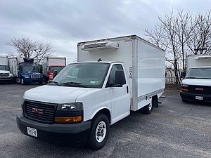 2019 GMC SAVANA 3500 - Box Van
