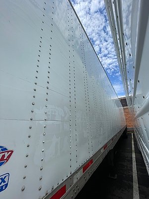2013 Utility 4000DX 53/162/102