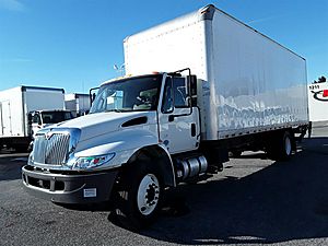 2018 International DuraStar 4300 - Box Van