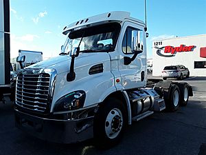 2018 Freightliner Cascadia 113 - Day Cab