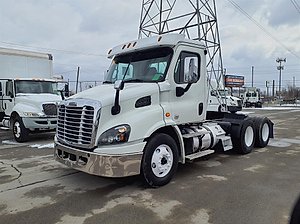 2018 Freightliner Cascadia 113