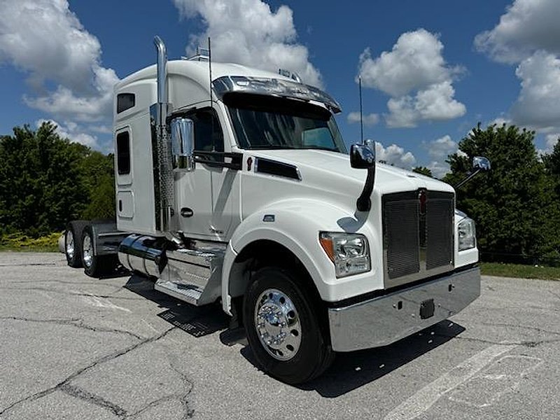2021 Kenworth T880S