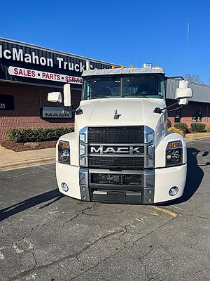 2026 Mack Anthem AN64T - Day Cab