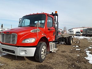 2018 Freightliner M2 106 - Box Van