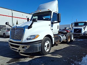 2019 International LT625 - Day Cab