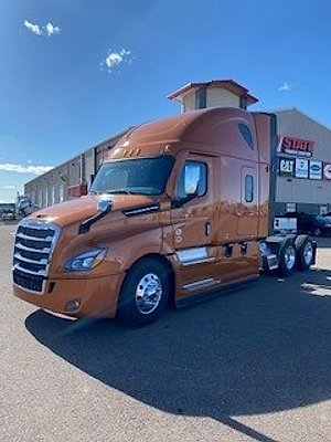 2025 Freightliner Cascadia - Sleeper Truck