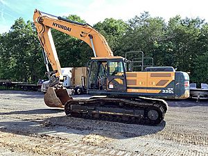 2021 Hyundai HX330L