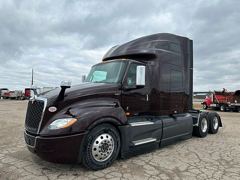 2025 International LT625