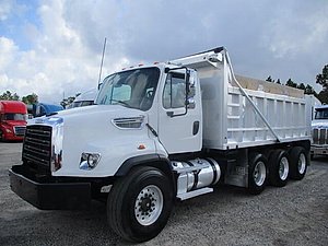 2020 Freightliner 114SD - Dump Truck
