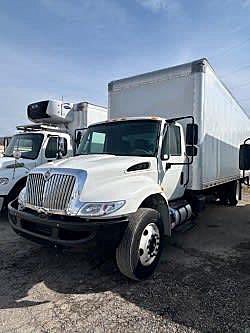 2018 International DuraStar 4300 - Box Van