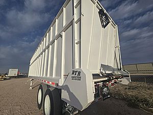 2025 DURA HAUL 38 FT Grain Silage Trailer - Misc Equipment