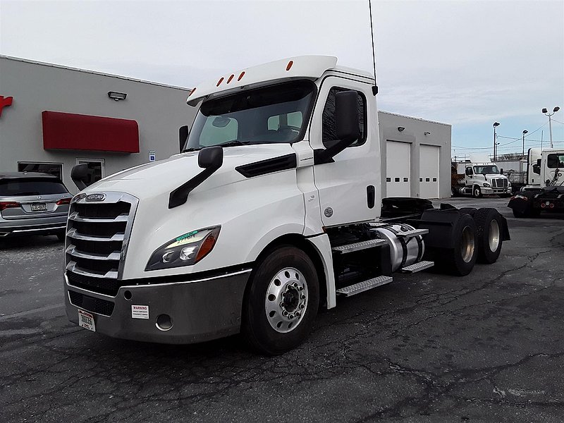 2020 Freightliner NEW CASCADIA PX12664