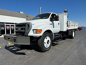 2011 Ford F750 - Day Cab