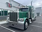 2022 Peterbilt 389
