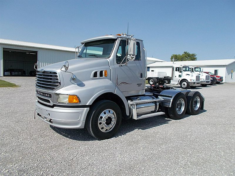 2005 Sterling 9500