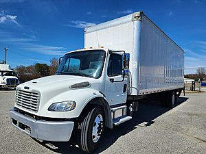 2018 Freightliner M2 106 - Box Van