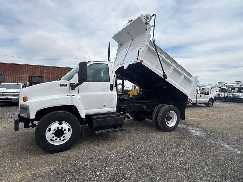 2005 GMC C8500