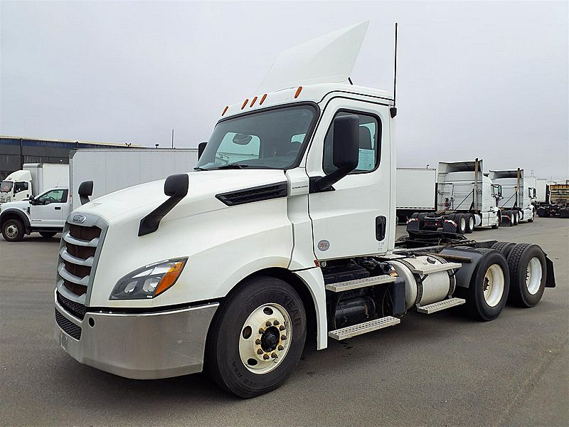 2019 Freightliner NEW CASCADIA PX12664