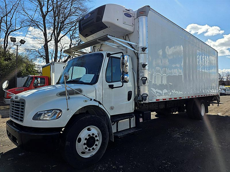 2018 Freightliner M2 106