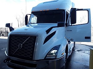 2020 Volvo VNL64T-760