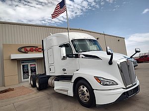 2022 Kenworth T680 - Sleeper Truck