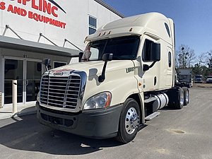 2018 Freightliner Cascadia - Sleeper Truck