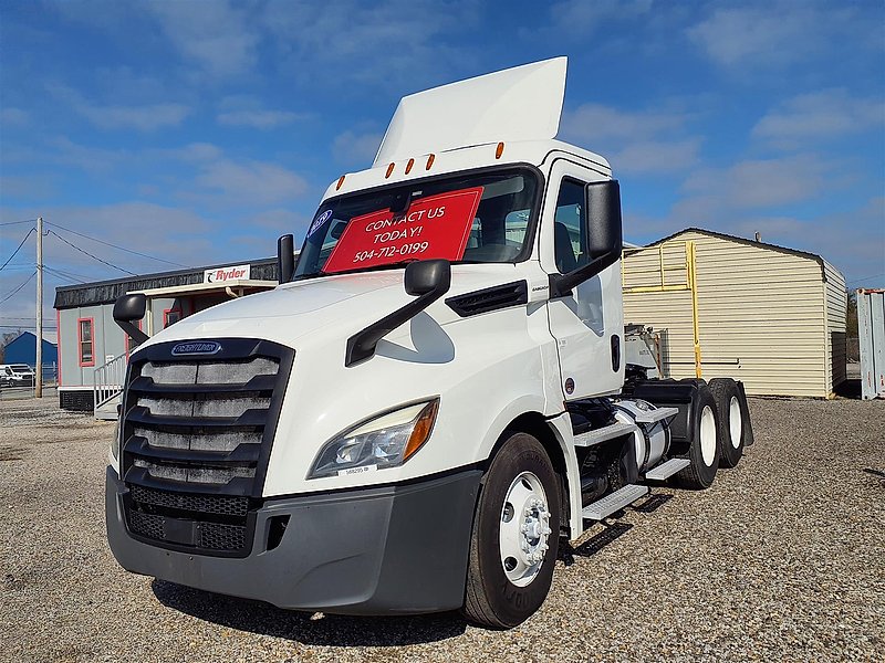 2019 Freightliner NEW CASCADIA 126