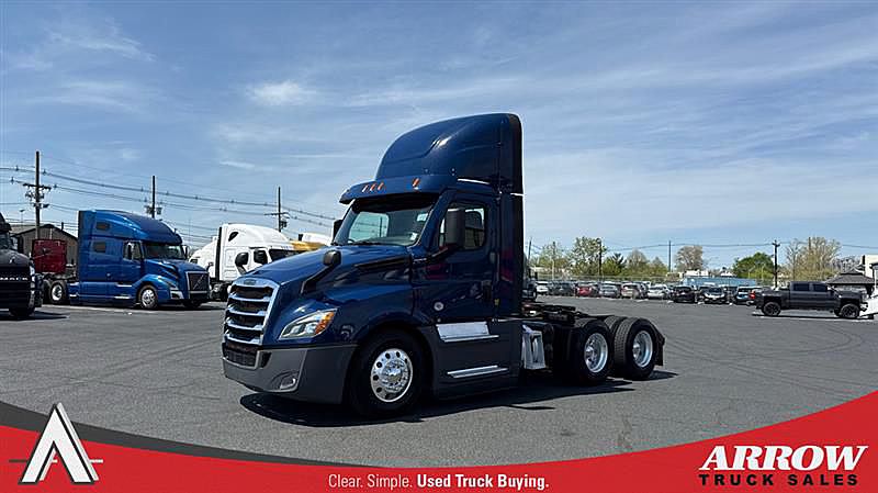 2020 Freightliner Cascadia 126