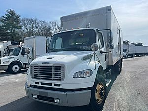 2018 Freightliner M2 106 - Box Van