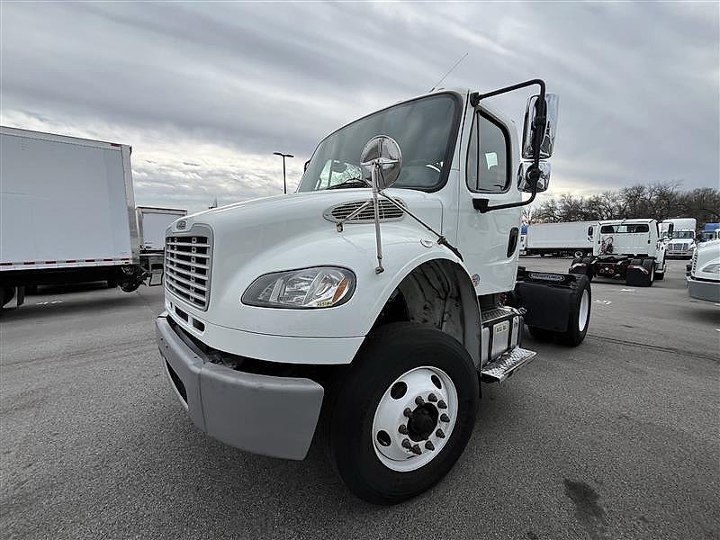 2016 Freightliner M2 106