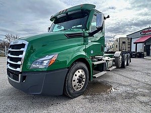 2020 Freightliner Cascadia - Day Cab