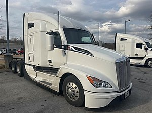 2024 Kenworth T680 - Sleeper Truck
