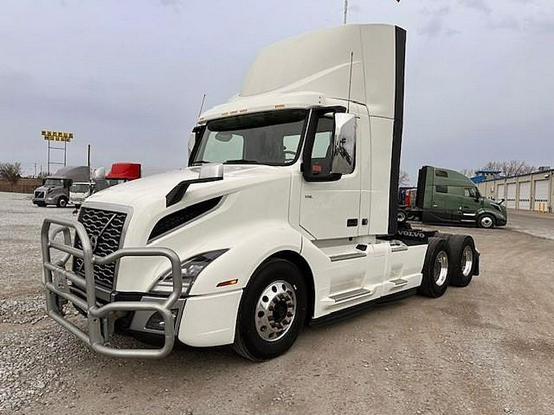 2020 Volvo VNL