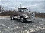 2025 Kenworth T880