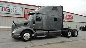 2022 Peterbilt 579 - Sleeper Truck